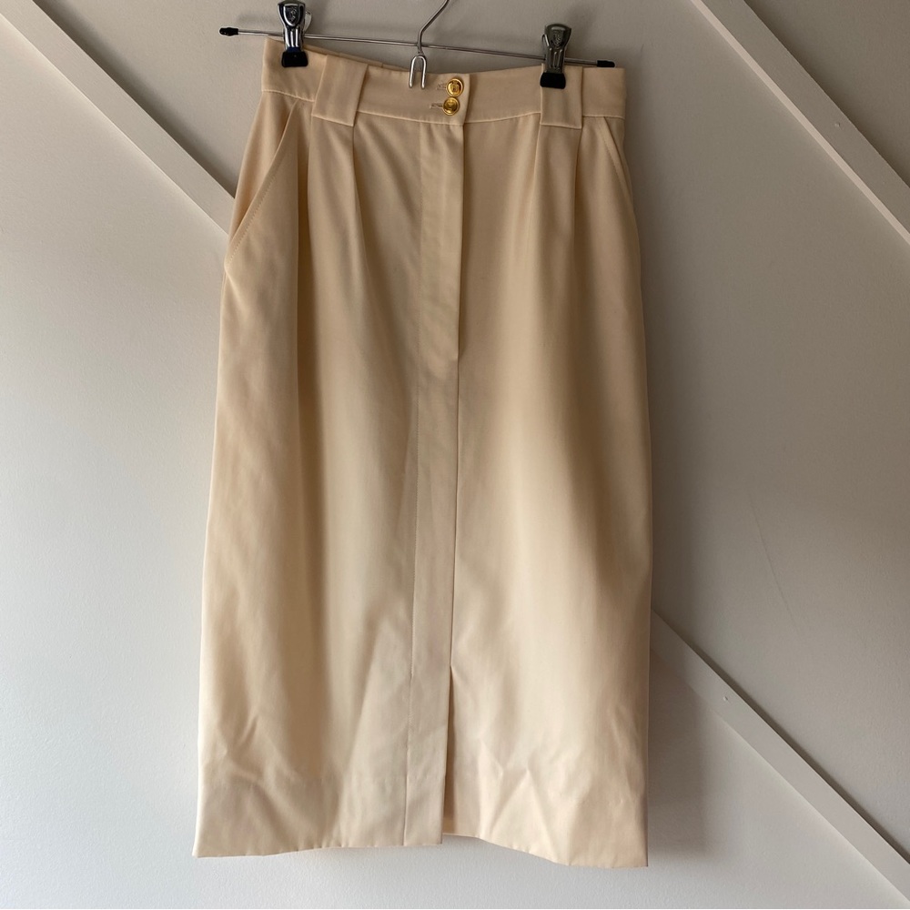 VINTAGE CHANEL PARIS WOOL & SILK-LINED PENCIL SKIRT (FR 36 / US 00-0)